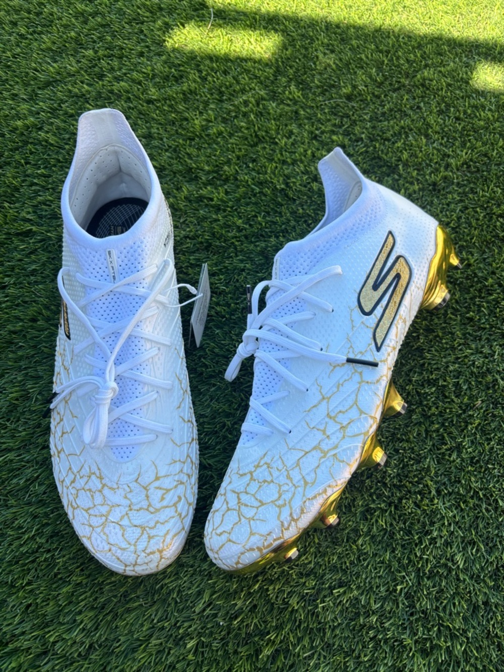 Skechers SKX_01 Elite FG “White/Gold” Soccer Cleats Size 12
